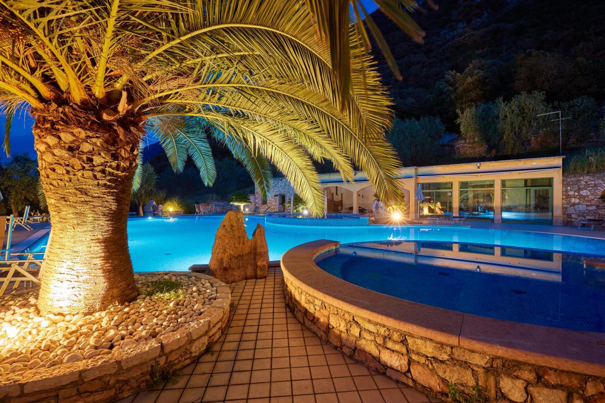 Hotel San Carlo Мальчезине Экстерьер фото