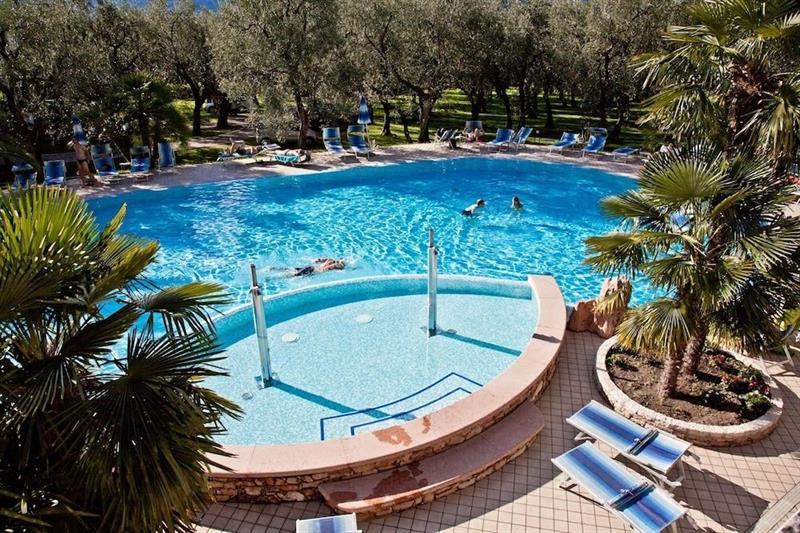 Hotel San Carlo Мальчезине Экстерьер фото